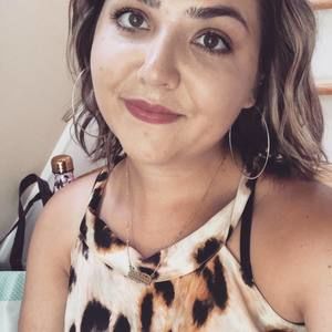 Meet your Posher, Alexandra